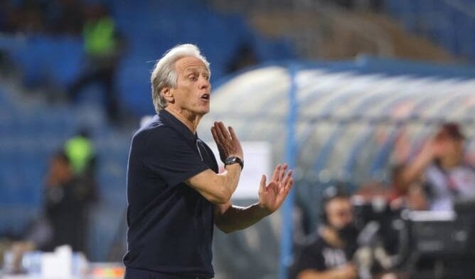 النصر السعودي يُعلن التعاقد مع جيسوس لقيادة الفريق