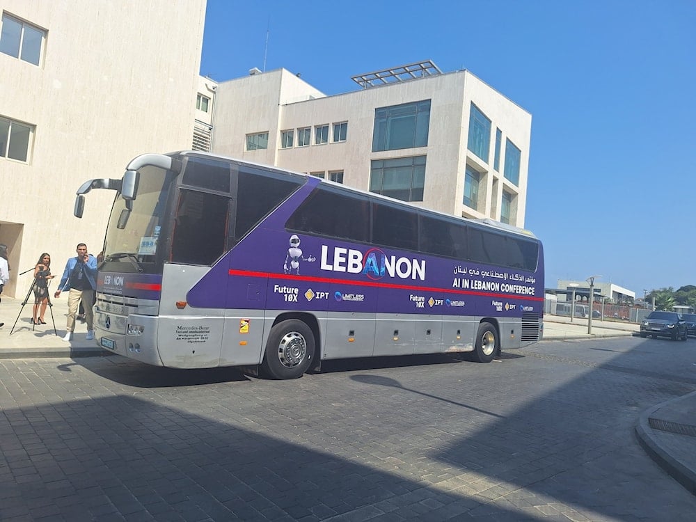 والباصات الذكية أيضاً.. 