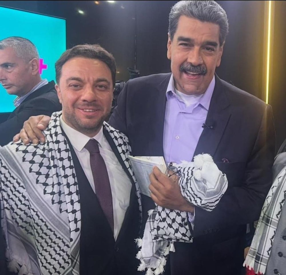 الأديب الناجي يتلقى التهنئة من الرئيس الفزويلي نيكولاس مادورو