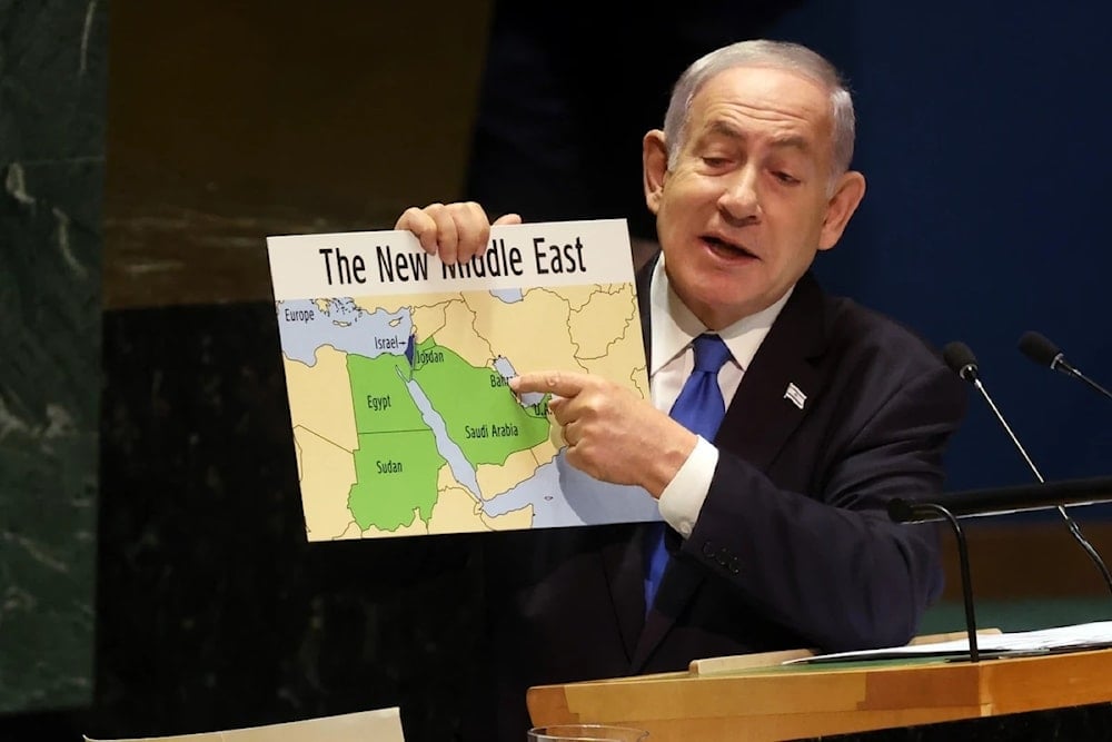 نتنياهو يحمل خريطة للشرق الأوسط من دون فلسطين