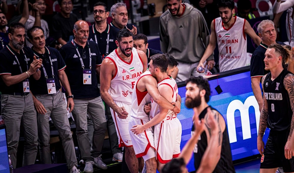 إيران تحصد برونزية كأس آسيا لكرة السلة 2025 بفوزها على نيوزيلندا
