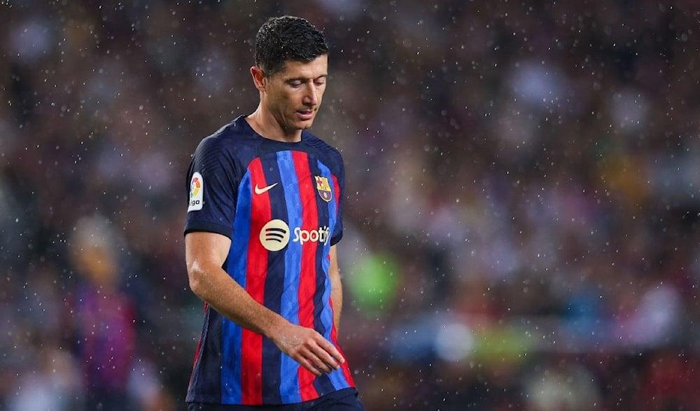 برشلونة يفتح باب التفاوض لتعويض ليفاندوفسكي