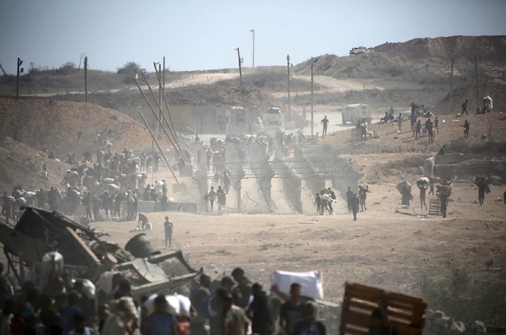 إحدى نقاط توزيع المساعدات في قطاع غزة (ِAFP)