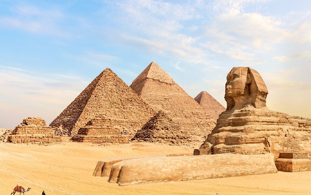 أهرامات الجيزة في مصر.. تاريخ وتكشّف أسرار