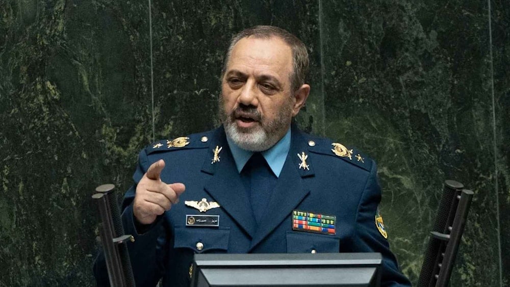 وزير الدفاع الإيراني العميد عزيز نصير زادة (أرشيف)