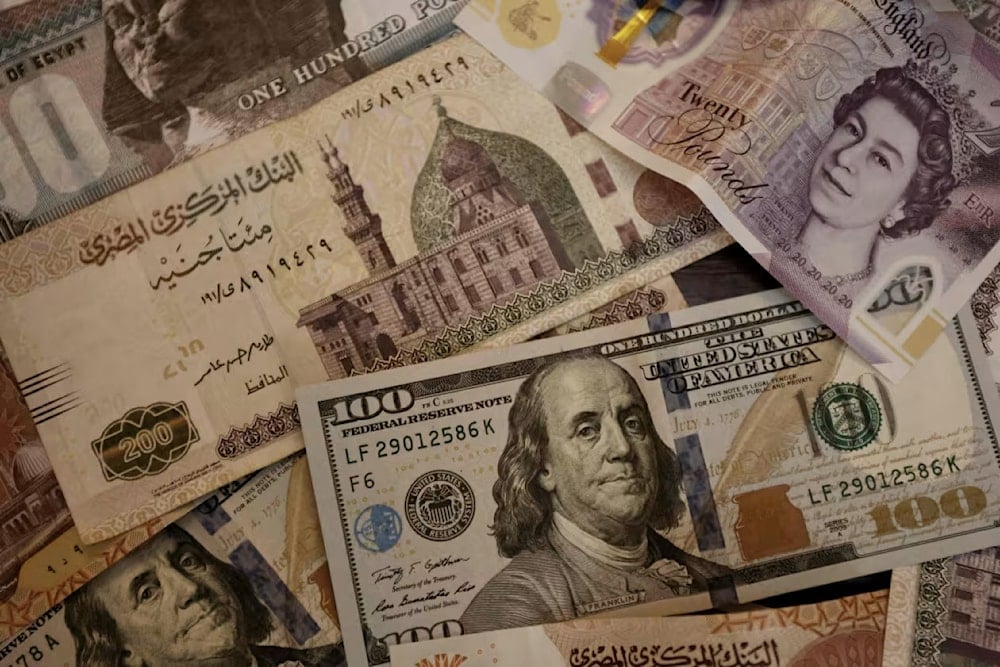 تراجع الدولار إلى أدنى مستوى له في 5 أسابيع (أرشيفية)