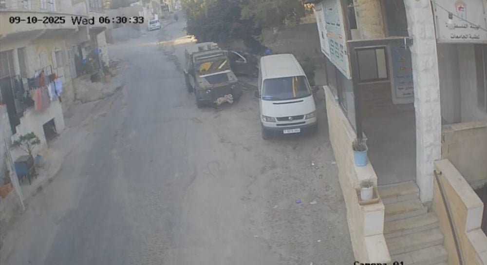لقطة من تسجيل لكاميرا مراقبة يوثق تسلل قوات الاحتلال إلى حي المراح بجنين (تواصل اجتماعي)