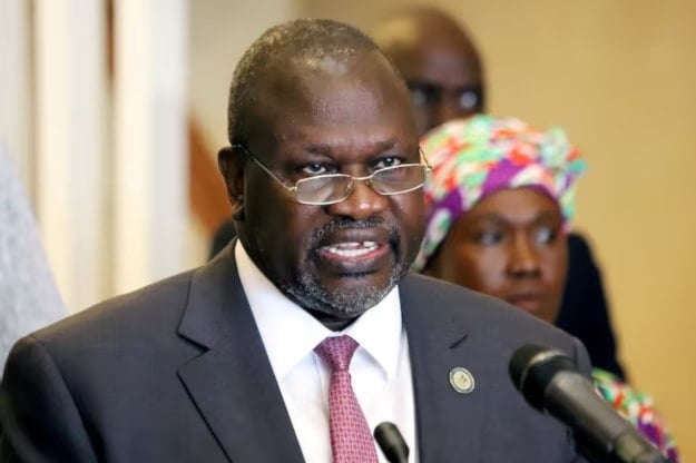 نائب رئيس جنوب السودان ريك مشار خلال مؤتمر صحافي في جوبا بجنوب السودان 2020 (رويترز)