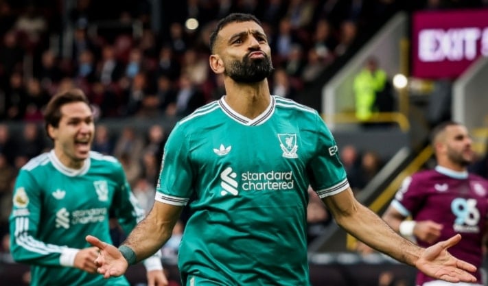 ليفربول يهزم بيرلني بهدف صلاح القاتل (فيديو)