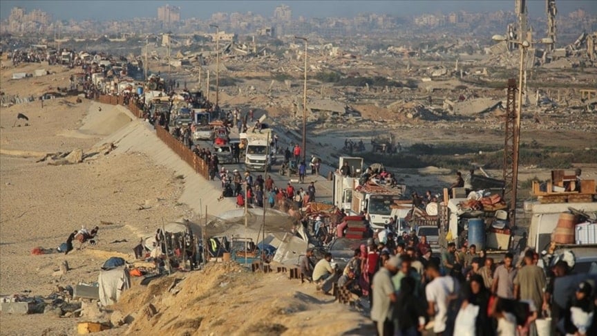 الإعلام الحكومي بغزة: مغظم سكان غزة والشمال اضطروا للنزوح إلى الجنوب الذي يفتقر لمقومات الحياة