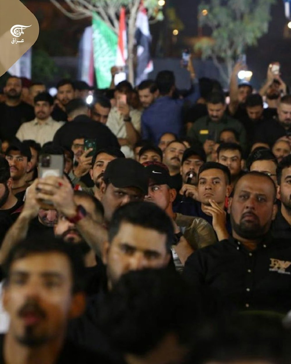 ⁨ ساحة التحرير وسط العاصمة ⁧‫#بغداد‬⁩ تغصّ بآلاف العراقيين في إحياء الذكرى السنوية الأولى لارتقاء السيد الأمة