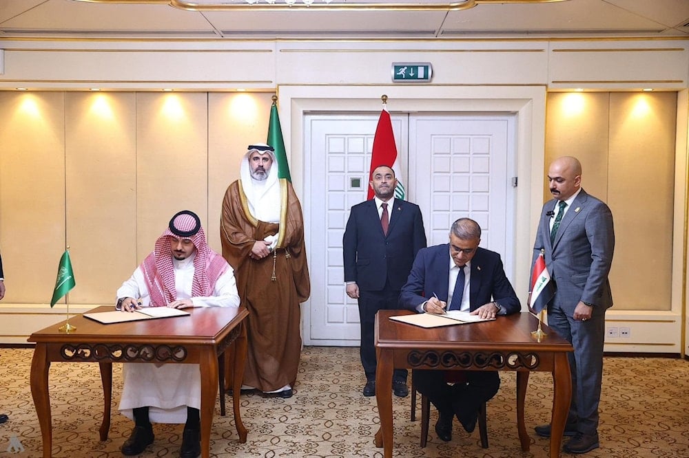 العراق والسعودية يوقعان مذكرة تعاون لتعزيز كفاءة محطات الطاقة الكهربائية