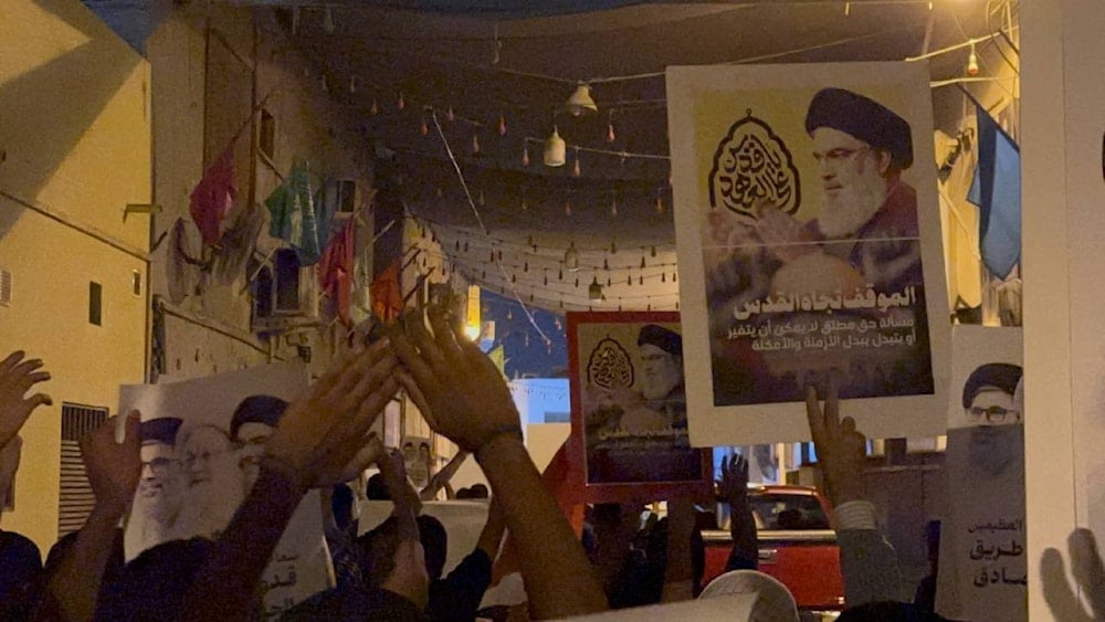 من تظاهرة للبحرينيين إحياءً لذكرى شهادة السيدين نصر الله وصفي الدين، في الـ21 من أيلول/سبتمبر 2025 (حساب جمعية 