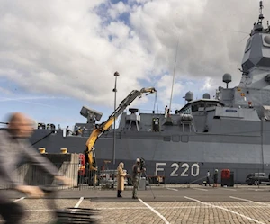 فرقاطة الدفاع الجوي الألمانية "هامبورغ F220" في كوبنهاغن لحماية قمة الاتحاد الأوروبي في فرقاطة الدفاع الجوي الألمانية "هامبورغ F220" في كوبنهاغن لحماية قمة الاتحاد الأوروبي في