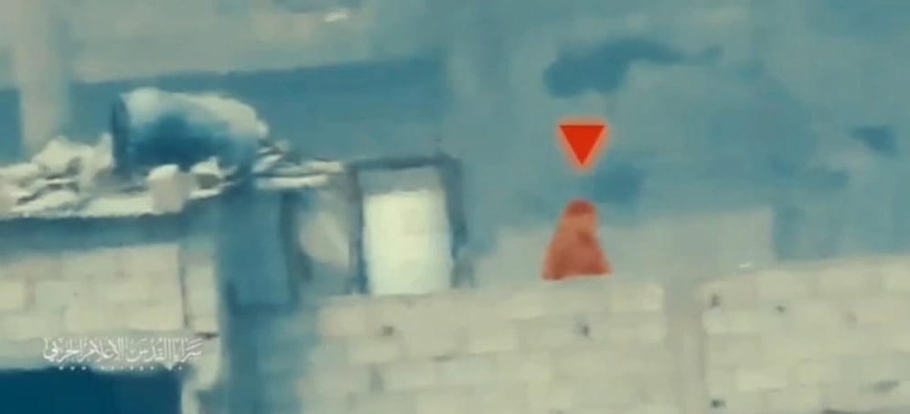 مشاهد توثق قنص سرايا القدس جندياً إسرائيلياً في محاور القتال في قطاع غزة (الإعلام الحربي - أرشيفية)