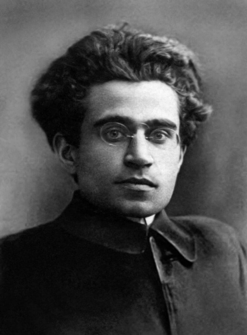  أنطونيو غرامشي (1891-1937) 