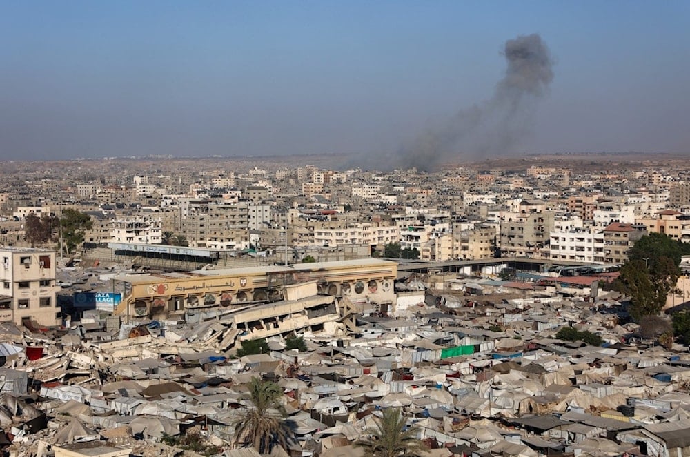 قصف إسرائيلي على مدينة غزة (AFP)
