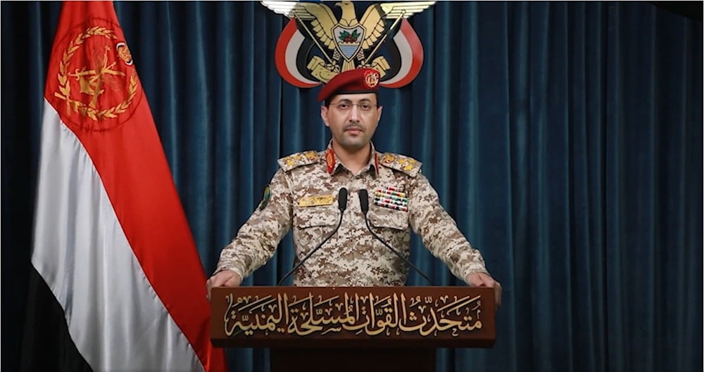 المتحدث باسم القوات المسلحة اليمنية يحيى سريع في 8 أيلول/سبتمبر 2025.